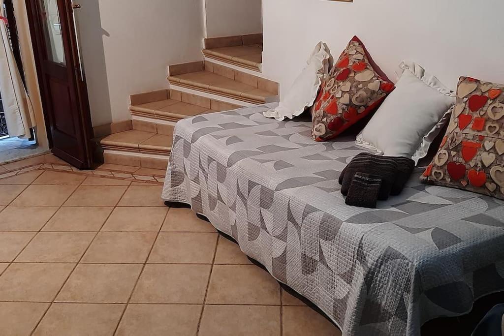 Cagliari Centro Apartment Luaran gambar