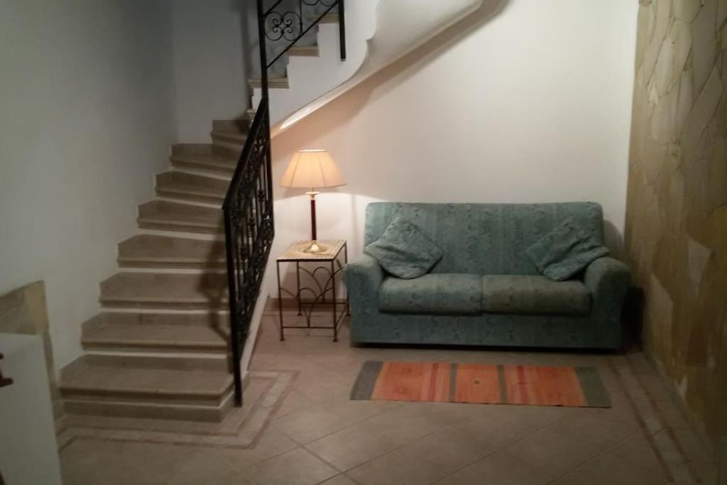 Cagliari Centro Apartment Luaran gambar