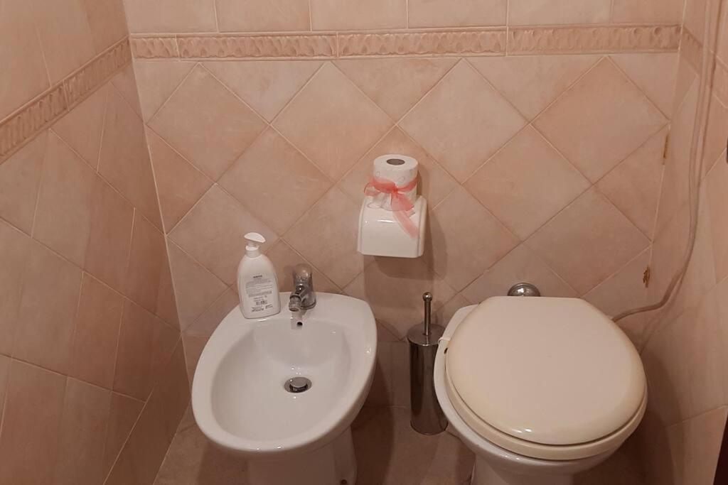 Cagliari Centro Apartment Luaran gambar